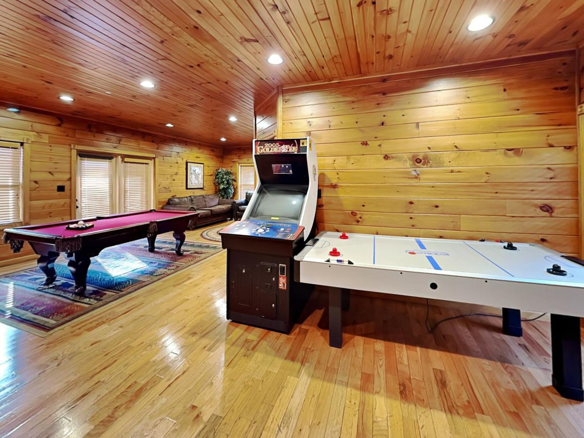 The Great Escape Ii, 5 Bedrooms, Sleeps 17, Game Room, Pool Access, Theater Gatlinburg Exteriér fotografie