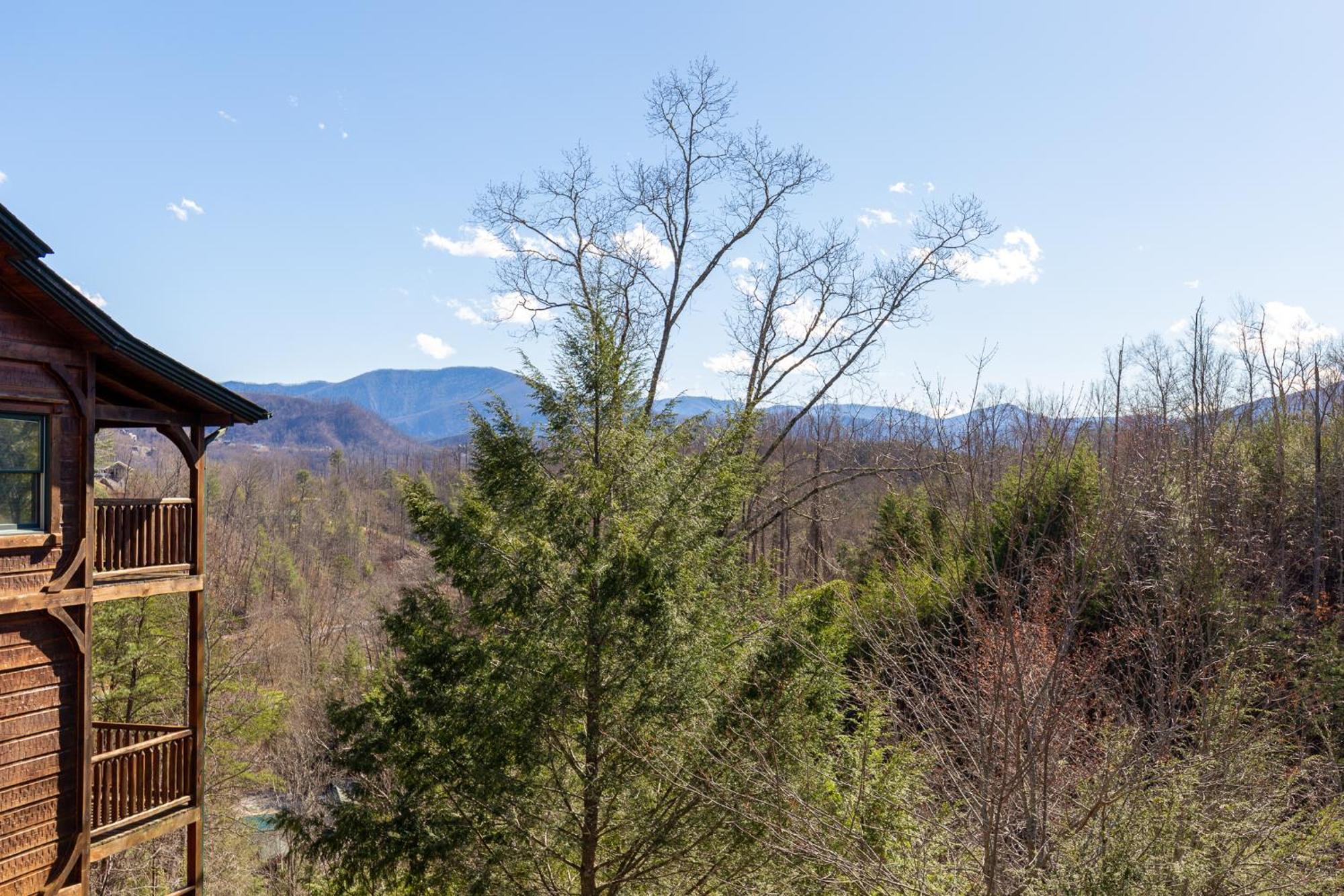 The Great Escape Ii, 5 Bedrooms, Sleeps 17, Game Room, Pool Access, Theater Gatlinburg Exteriér fotografie