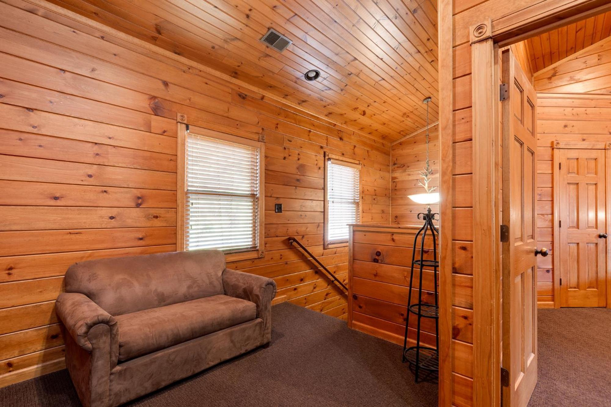 The Great Escape Ii, 5 Bedrooms, Sleeps 17, Game Room, Pool Access, Theater Gatlinburg Exteriér fotografie