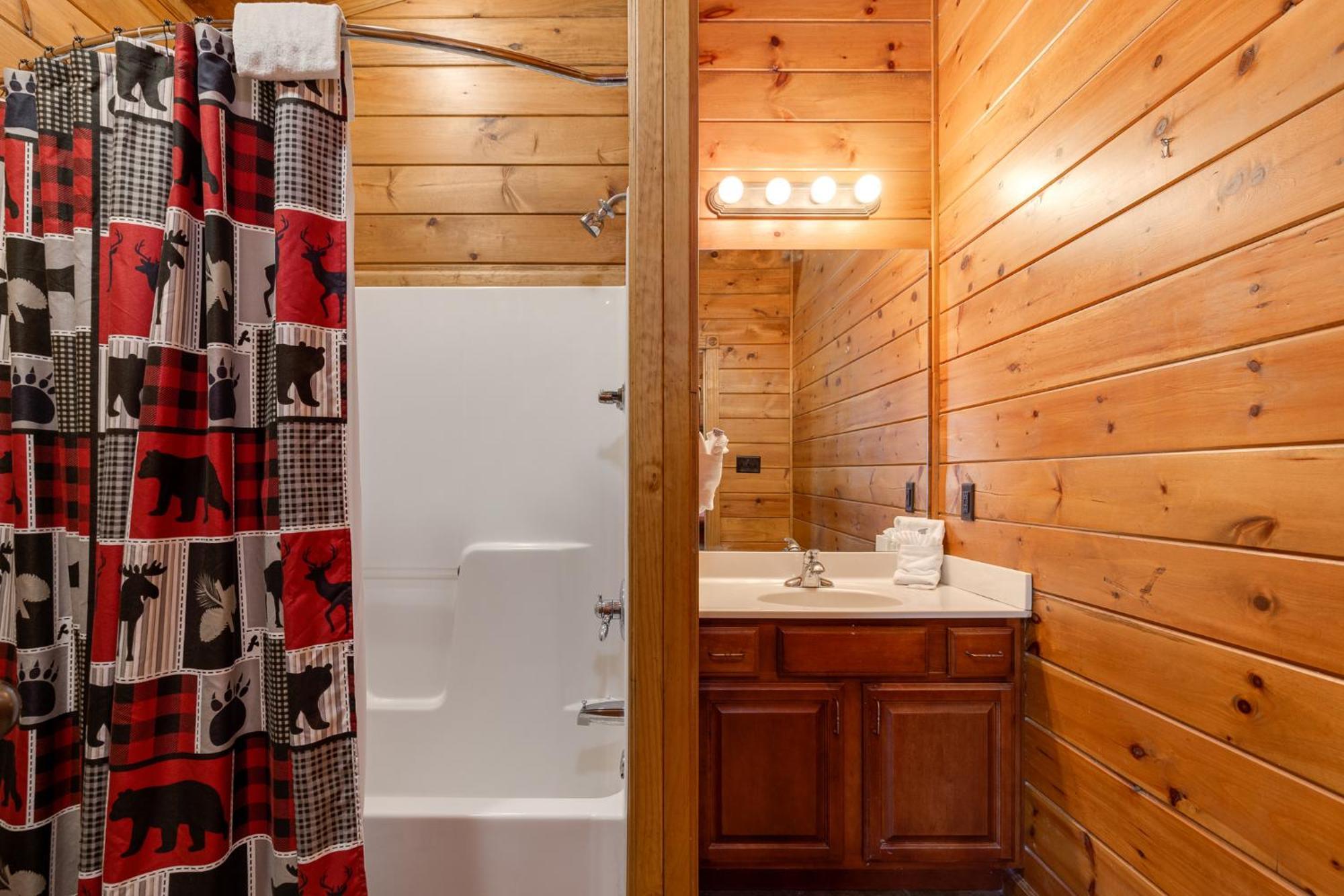 The Great Escape Ii, 5 Bedrooms, Sleeps 17, Game Room, Pool Access, Theater Gatlinburg Exteriér fotografie