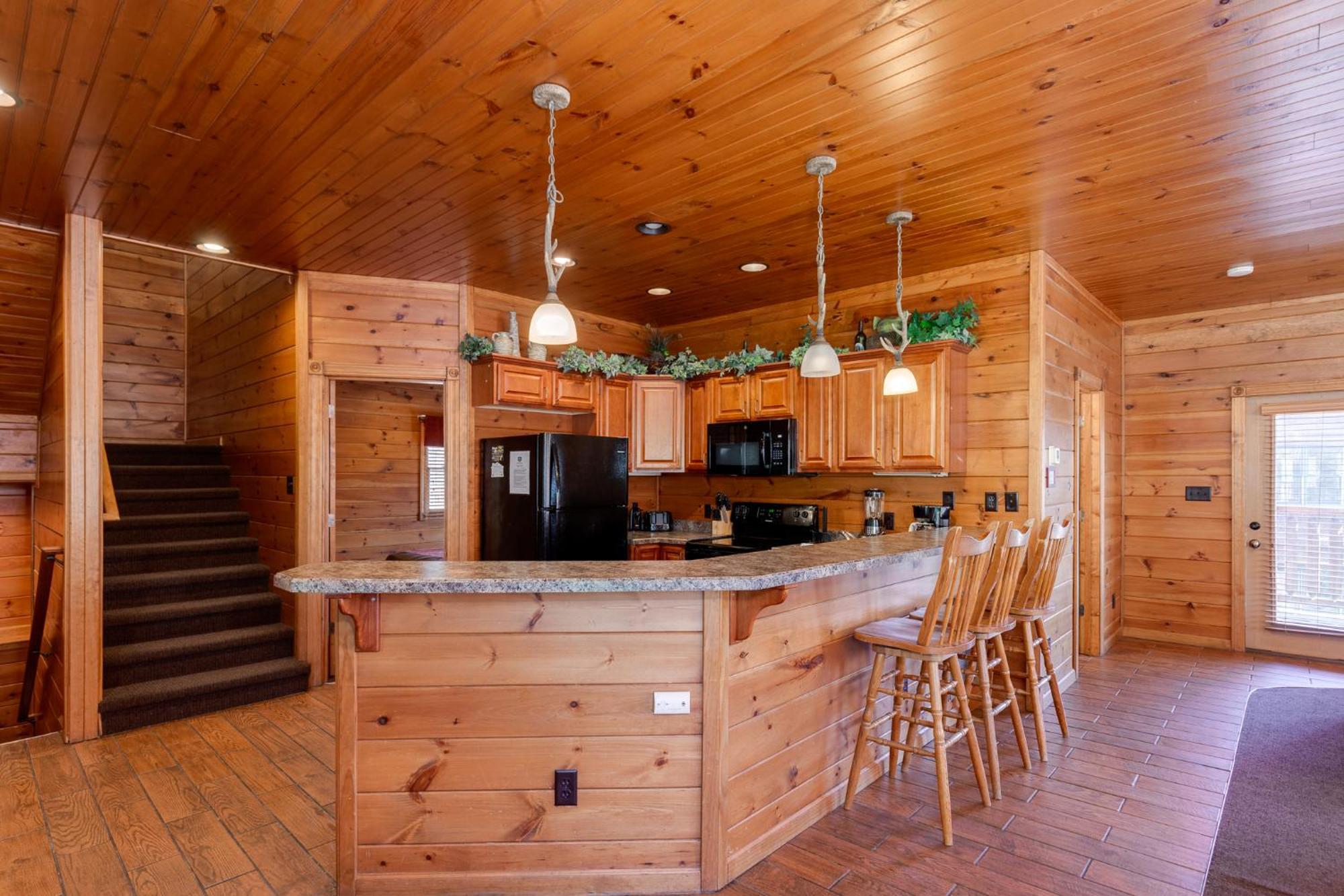 The Great Escape Ii, 5 Bedrooms, Sleeps 17, Game Room, Pool Access, Theater Gatlinburg Exteriér fotografie
