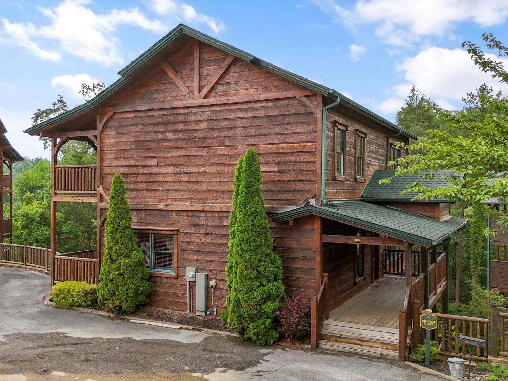 The Great Escape Ii, 5 Bedrooms, Sleeps 17, Game Room, Pool Access, Theater Gatlinburg Exteriér fotografie