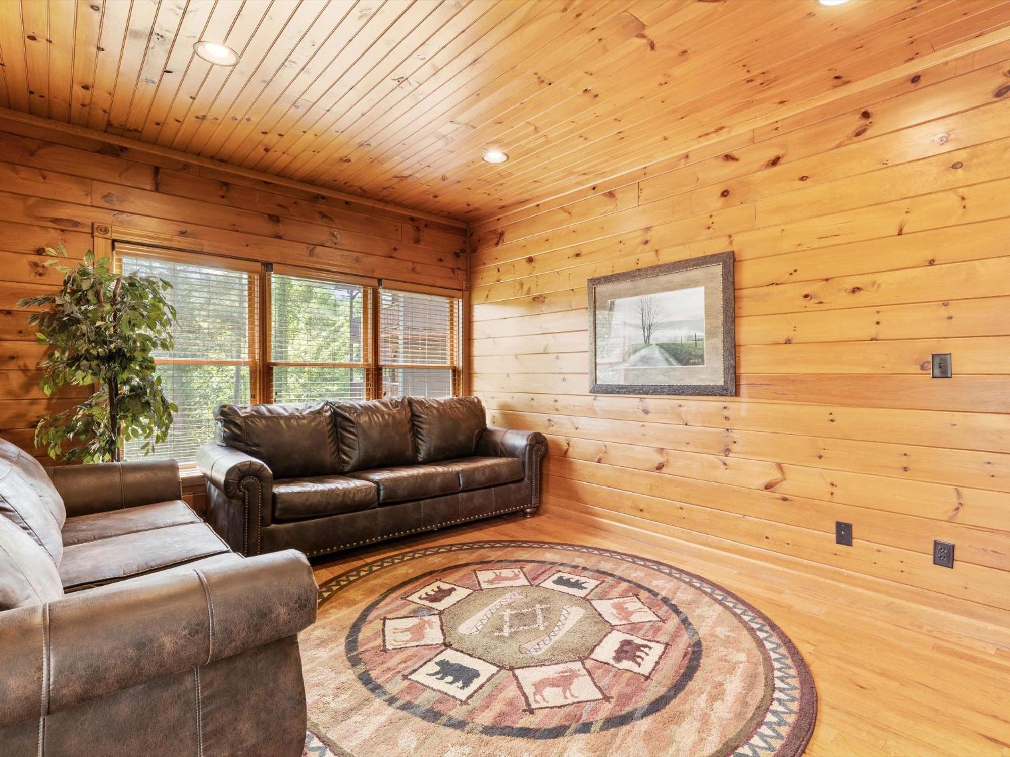 The Great Escape Ii, 5 Bedrooms, Sleeps 17, Game Room, Pool Access, Theater Gatlinburg Exteriér fotografie